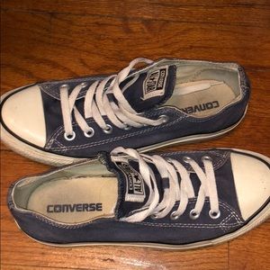 Navy Converse, men’s size 6 / women’s size 8